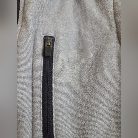 Under Armour Youth Fleece Vest - Picture 5 of 7